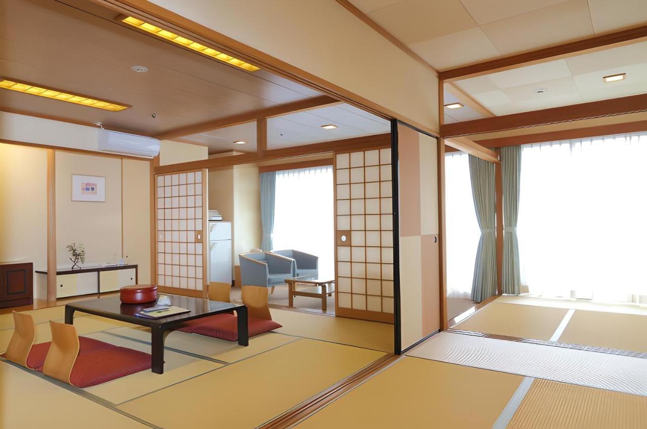 New Sunpia Tsuruga Hotel Екстериор снимка